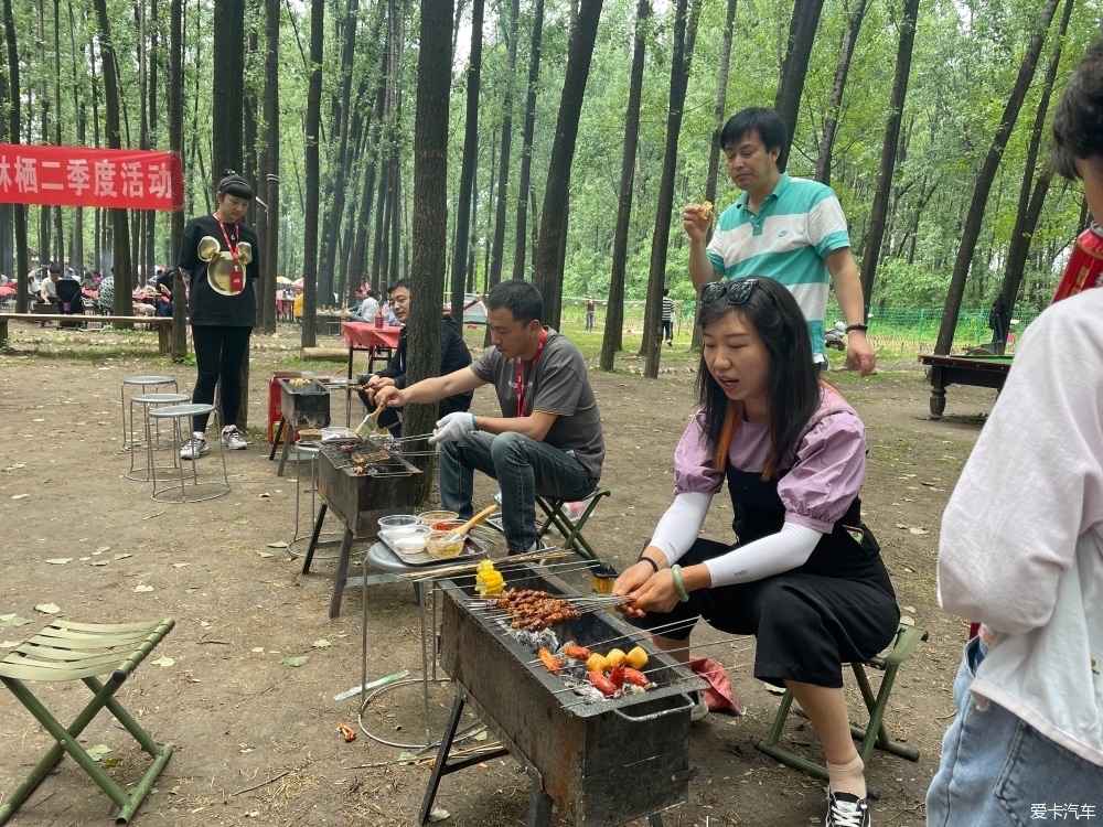 森林户外露营烧烤，柘城之旅的独特体验