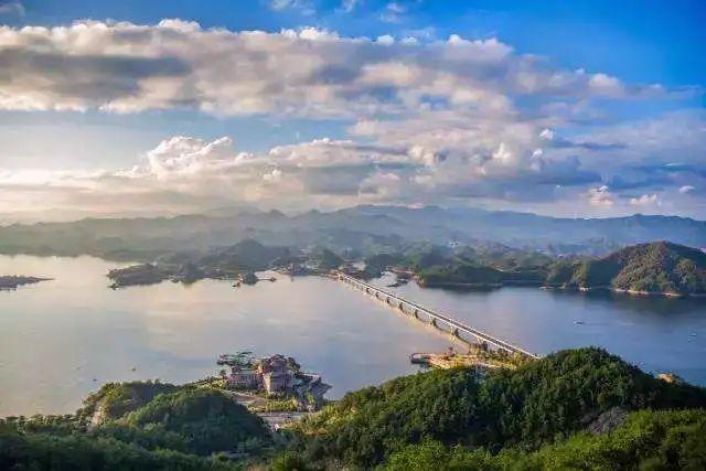 千岛湖天屿观景台，领略湖光山色的绝佳之地